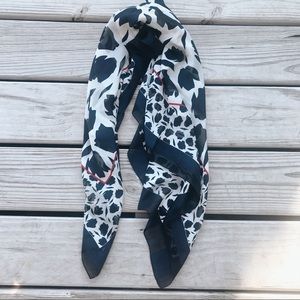 vintage patterned hair scarf